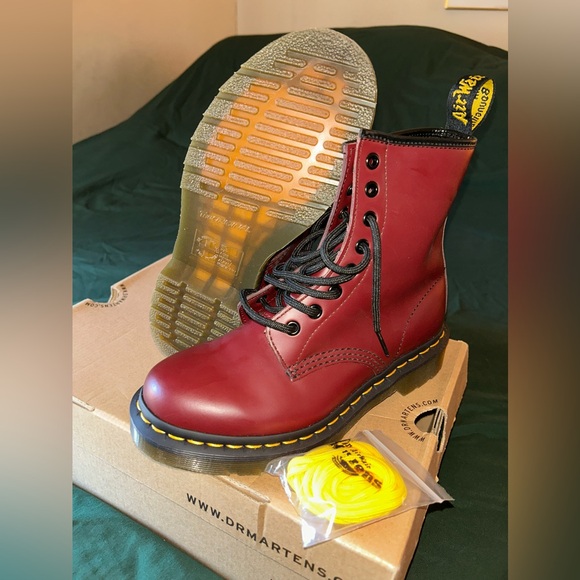 Dr Marten boots - Picture 5 of 8